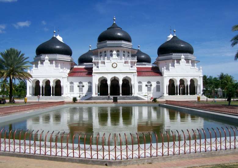 Inilah 5 Masjid Terbesar di Indonesia